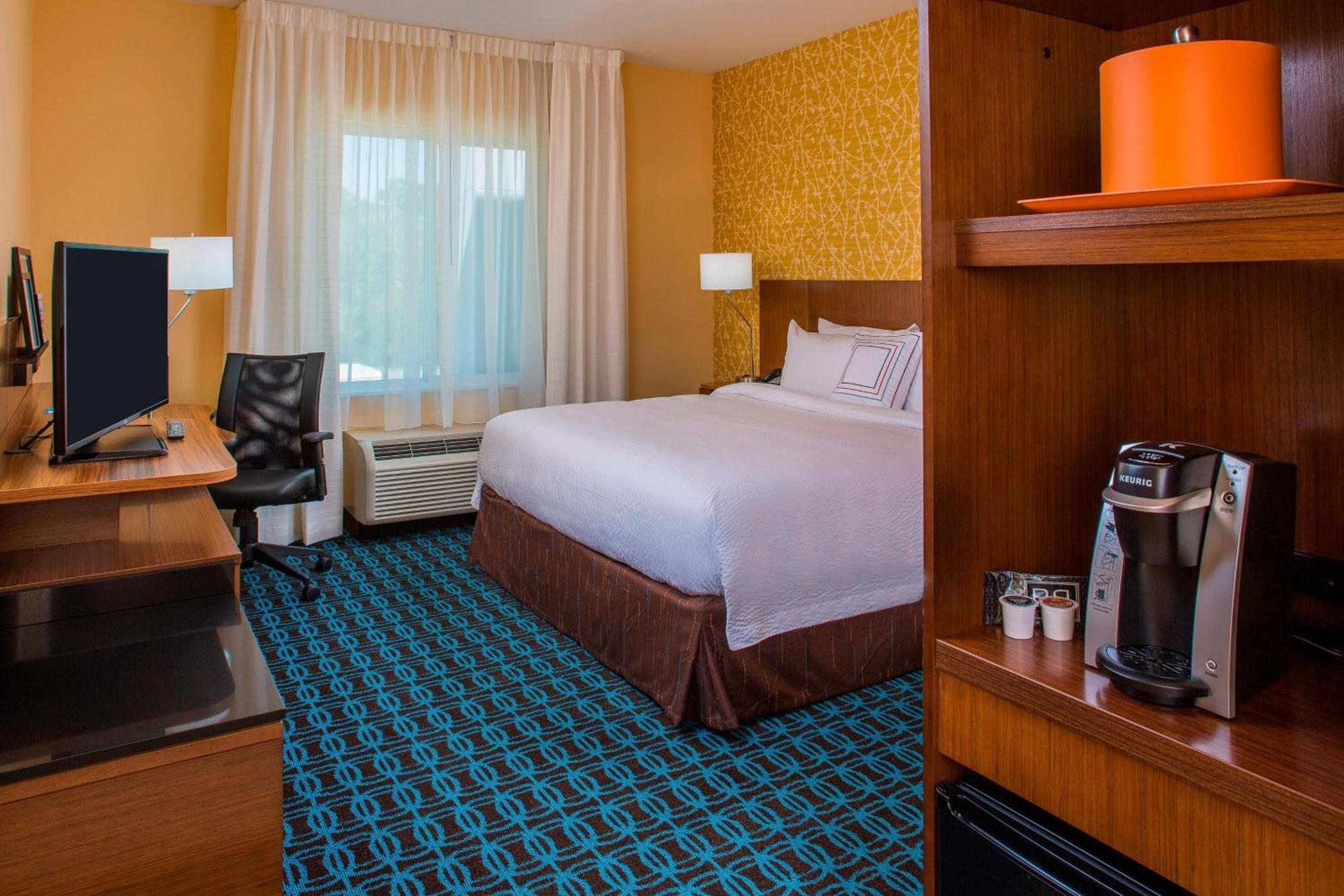 Hotel Fairfield & By Marriott Cut Off-galliano 3*